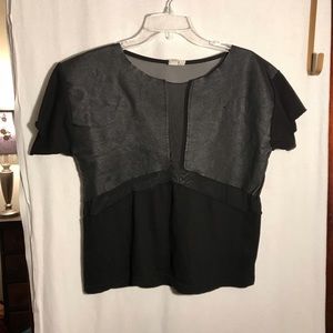 Amazing mesh recycled materials top in black OSFS!
